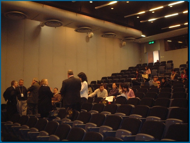 602x451 pixels (106K)